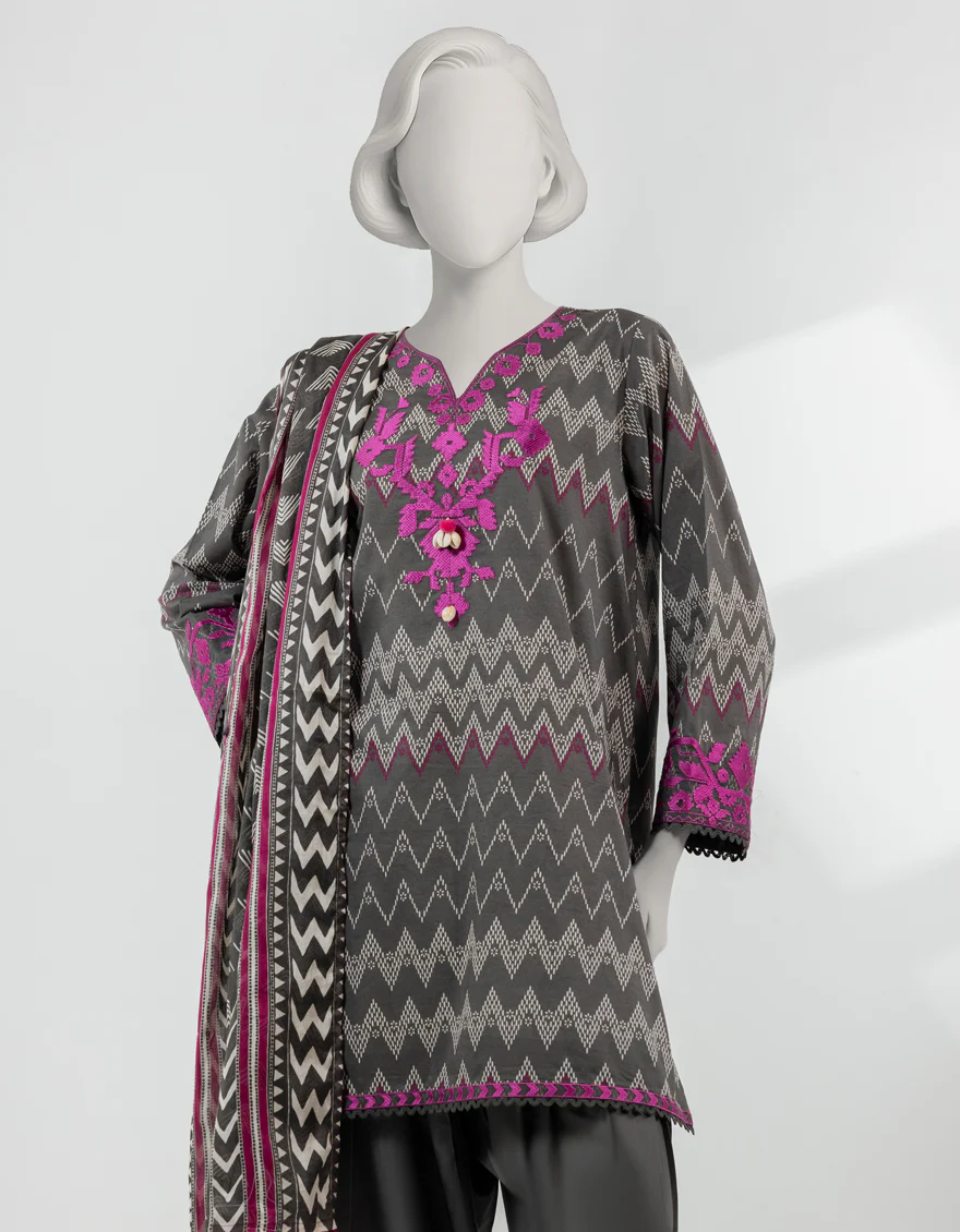 JLAWN-S-25-211/S CHEVRON STORY-02 - Image 3