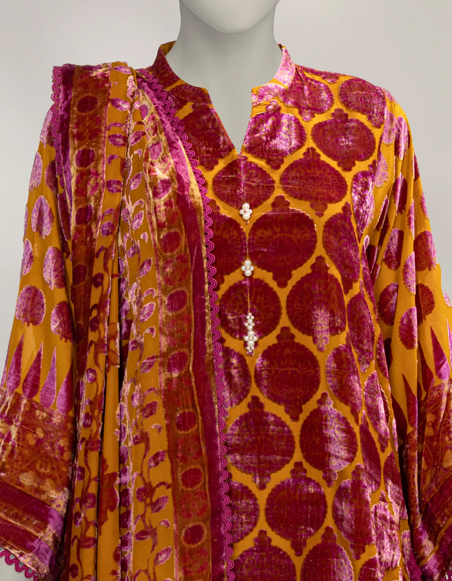 JLAWN-W-25-3553 TRELLS FOLK-3 - Image 3